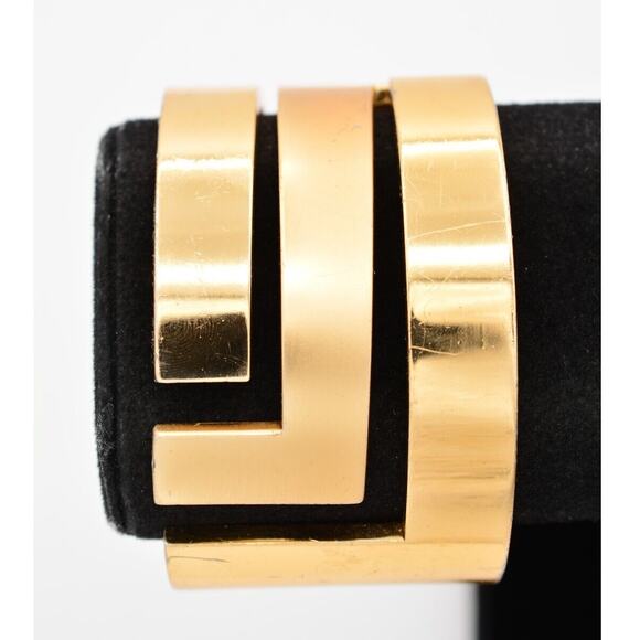 Lanvin Paris Vintage Bangle Bracelet Hinged Chunky Shiny Gold Tone Signed Bin4 - Picture 1 of 12